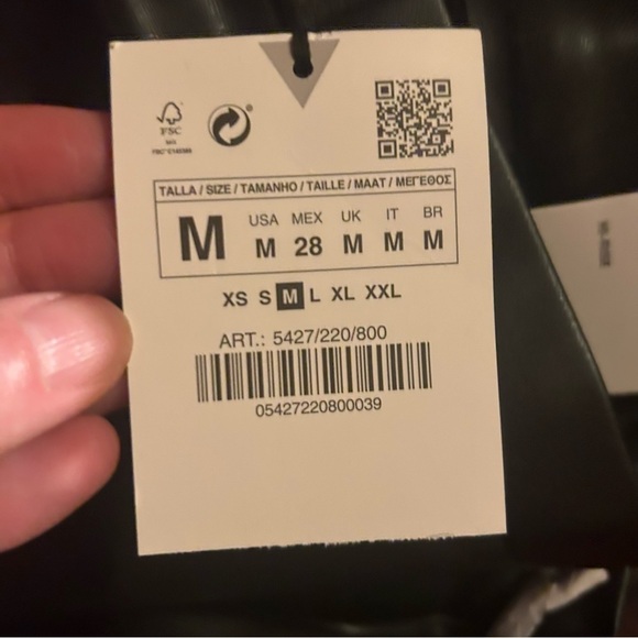 Zara black leggings vegan faux leather high waisted side zipper size medium NWT - Picture 6 of 12